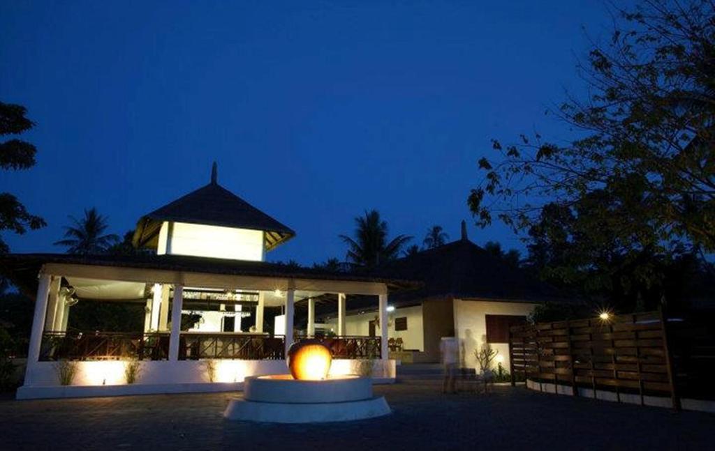 Hutcha Resort Mae Nam Esterno foto